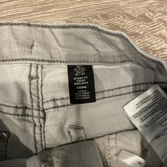 Light Grey Jeans - Picture 4 of 5